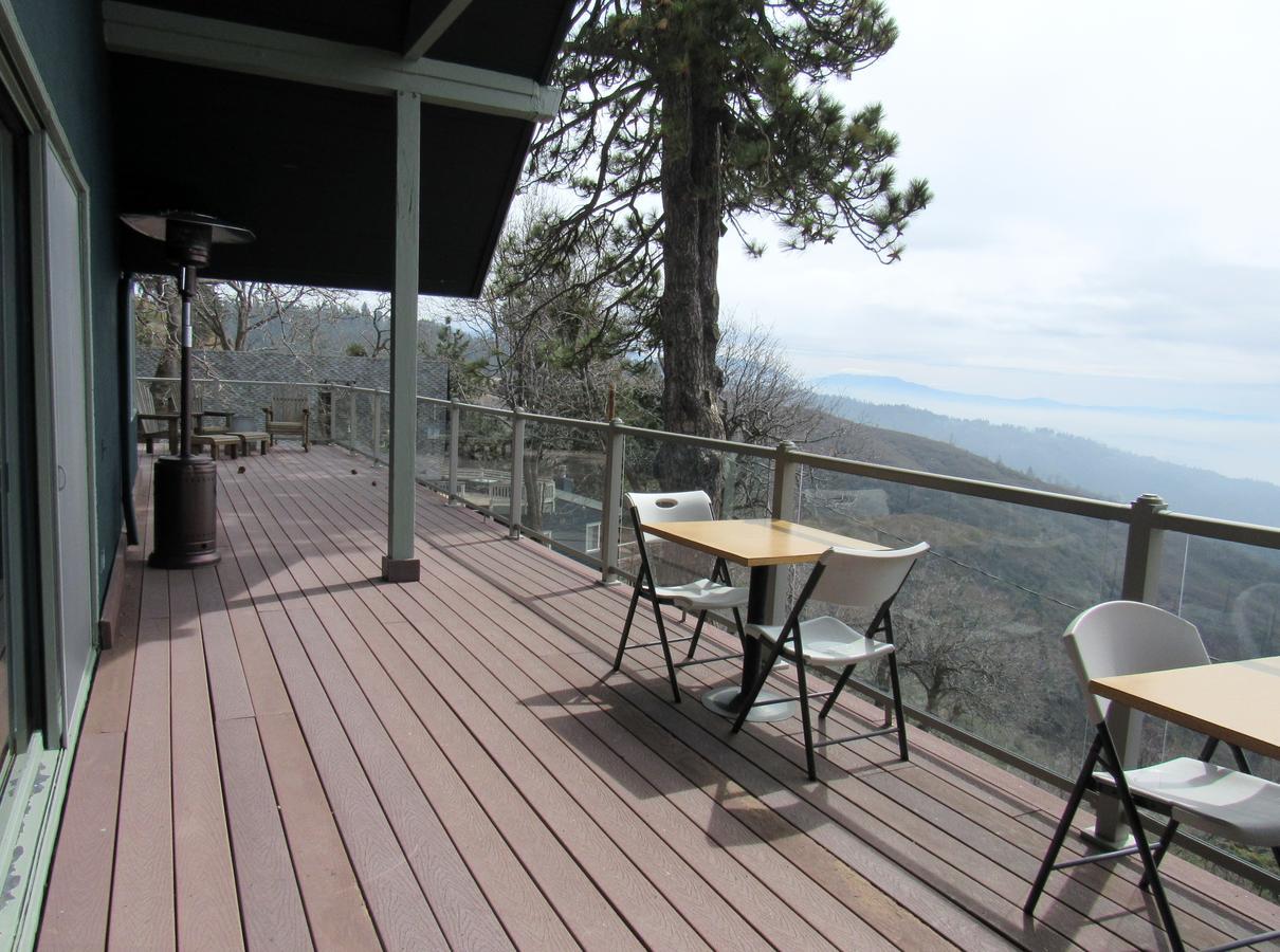Skyforest Inn Екстериор снимка