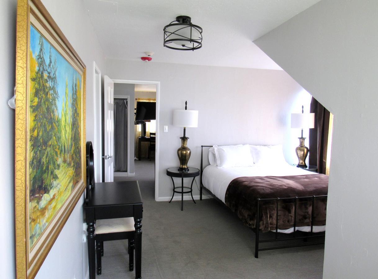 Skyforest Inn Екстериор снимка