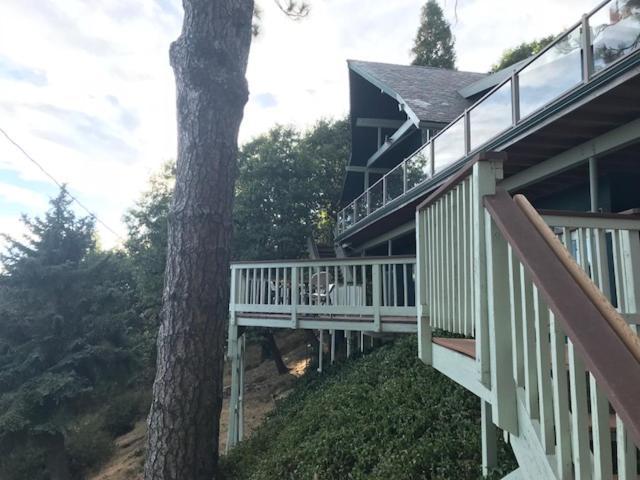 Skyforest Inn Екстериор снимка
